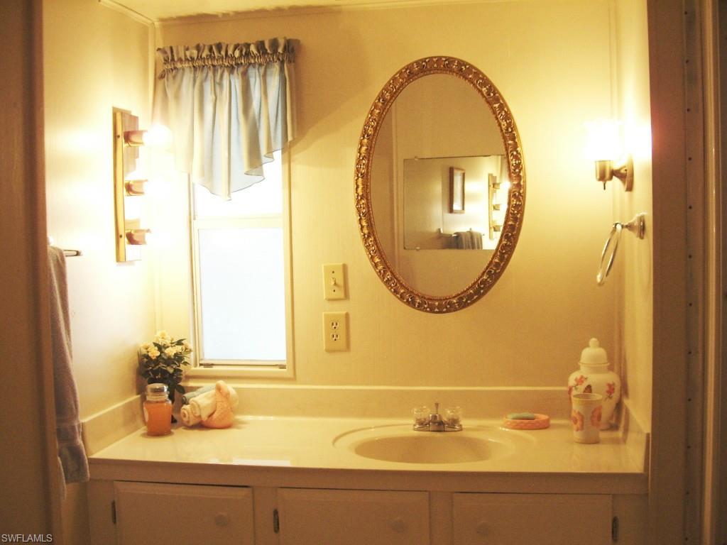 LAZY DAYS MOBILE VILLAGE - Residential