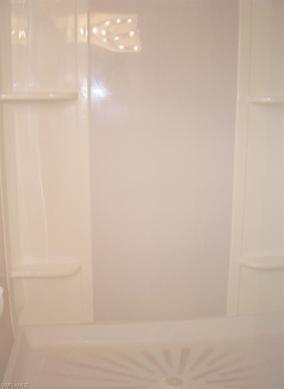 LAZY DAYS MOBILE VILLAGE - Residential