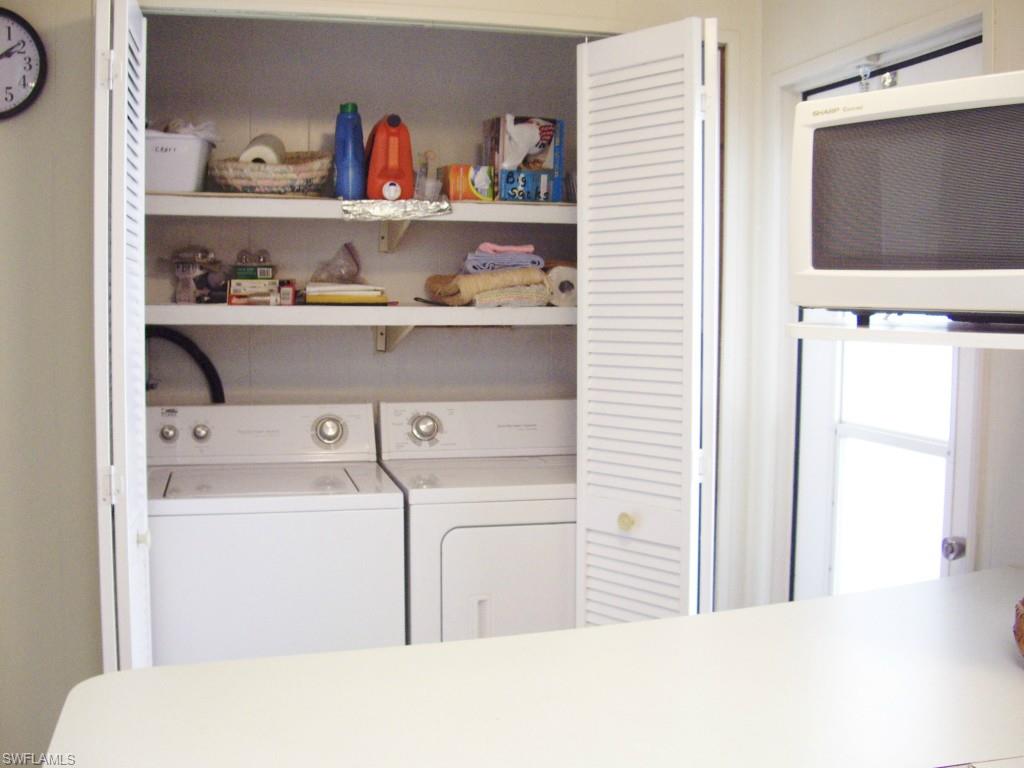 LAZY DAYS MOBILE VILLAGE - Residential