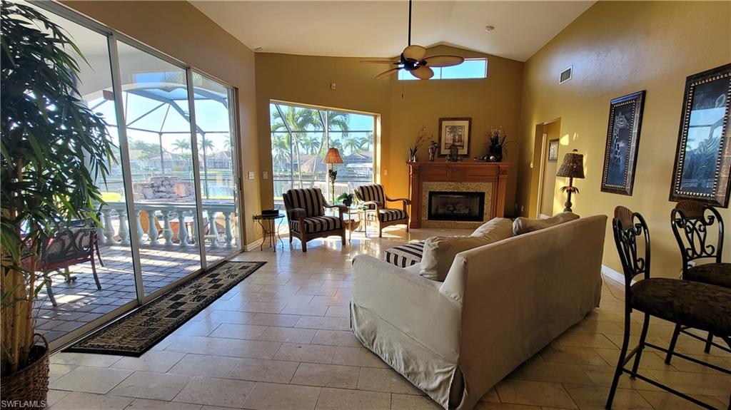 CAPE CORAL - Residential Lease