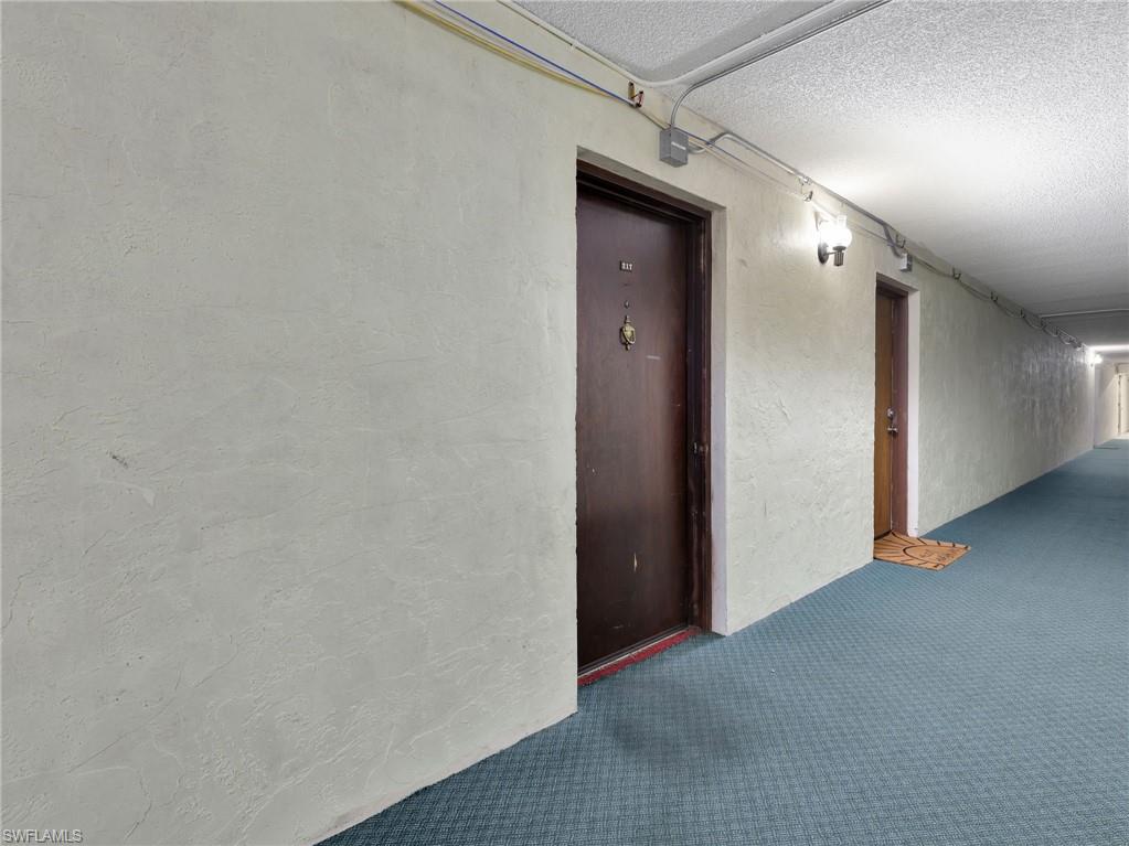 WINDSOR WEST - Residential