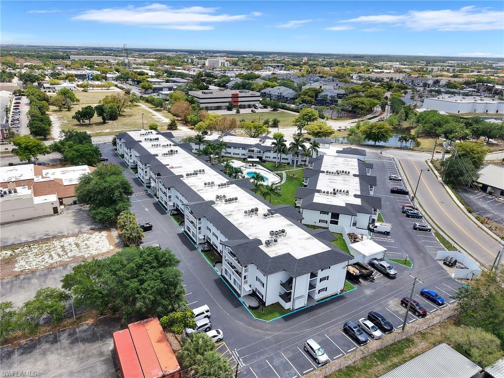 WINDSOR WEST - Residential