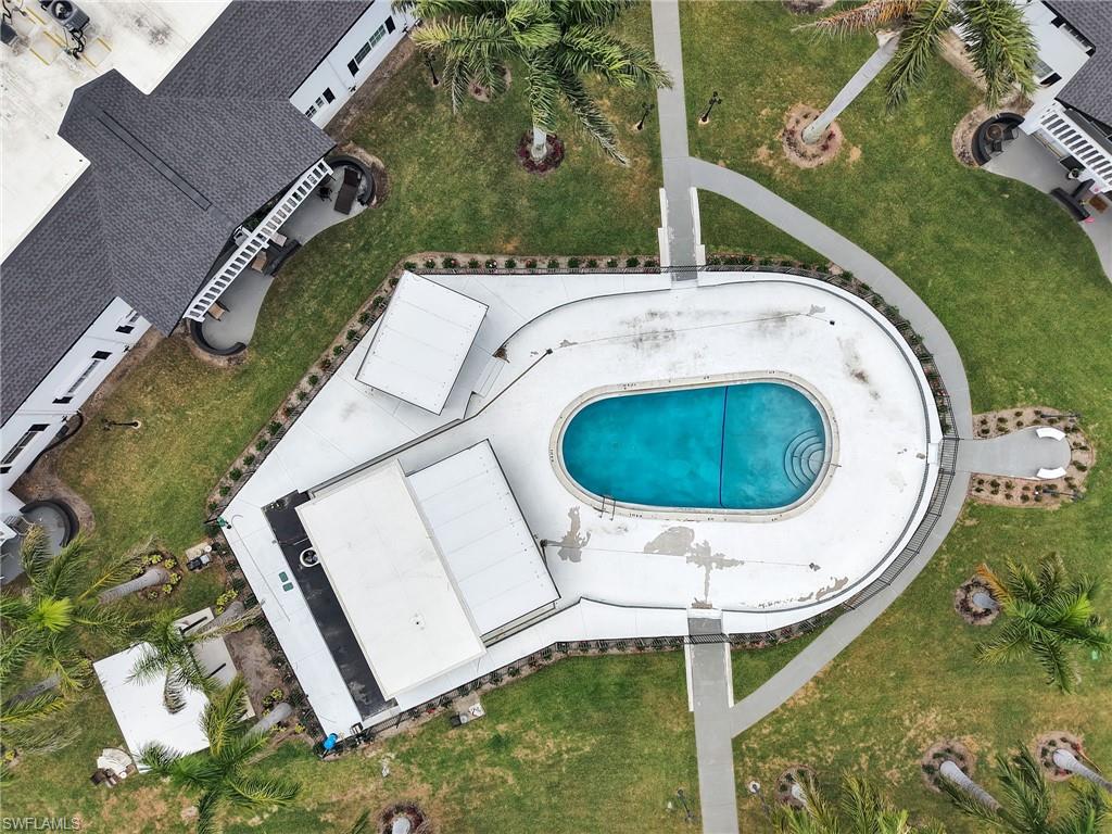 WINDSOR WEST - Residential