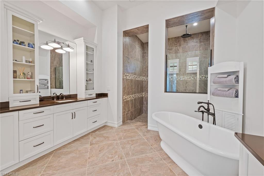 LAKOYA - Residential