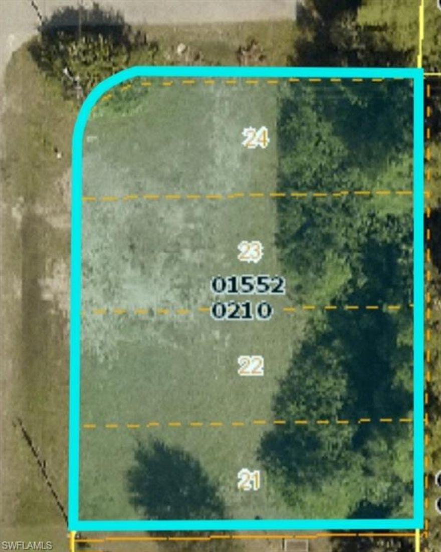 Rare find of a four lot, multifamily lot! Close to shopping, schools, hospitals, and restaurant. Almost half an acre, with possibility of splitting lots with a special variance.