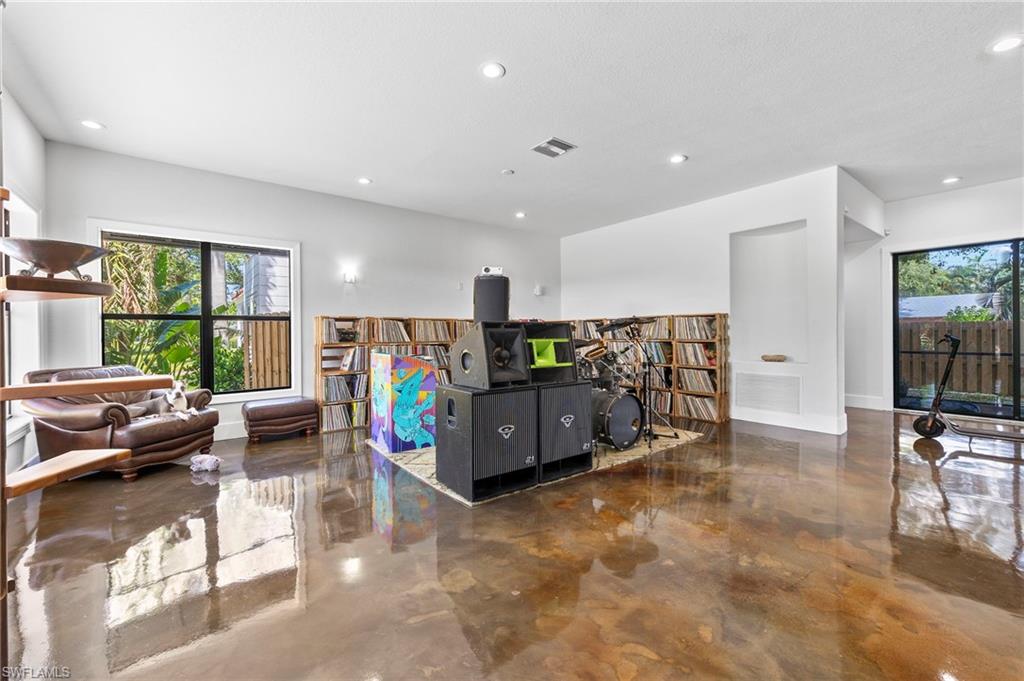 POINCIANA PARK - Residential