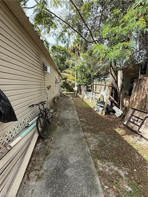 LEITNER CREEK MANOR - Residential