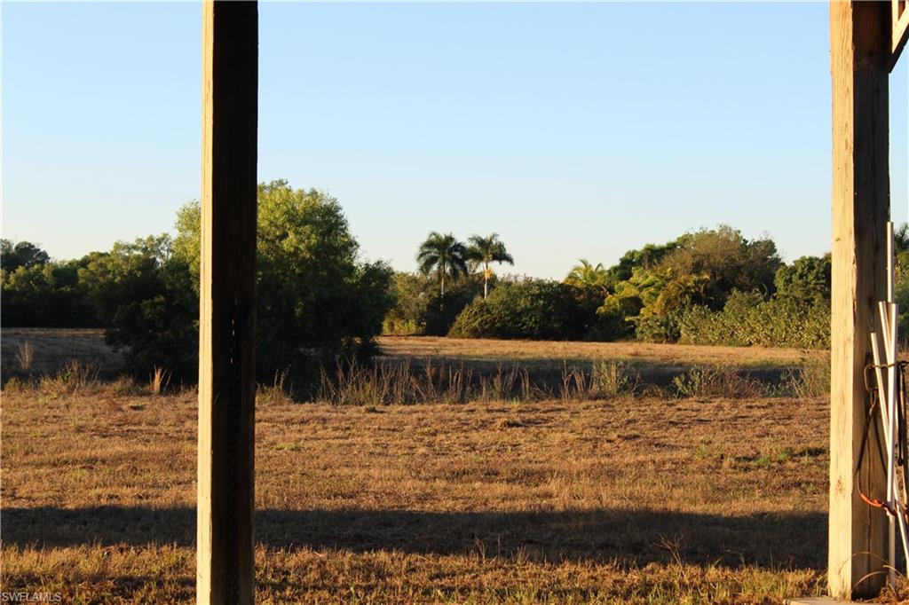 BURGUNDY FARMS - Land