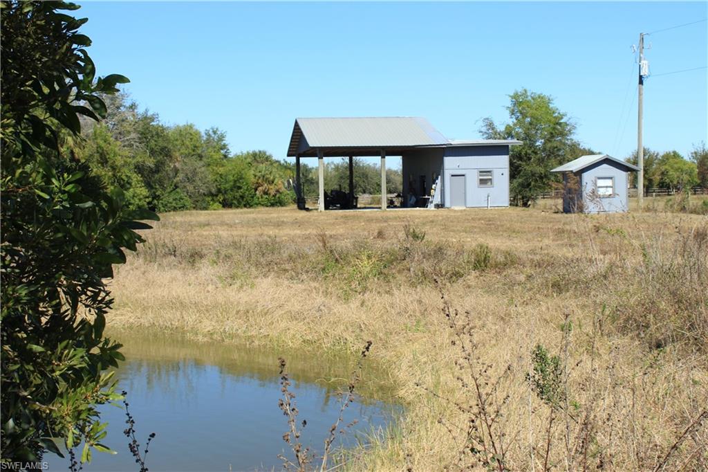 BURGUNDY FARMS - Land