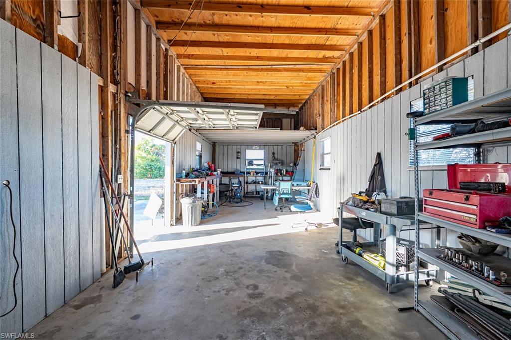 BURGUNDY FARMS - Land