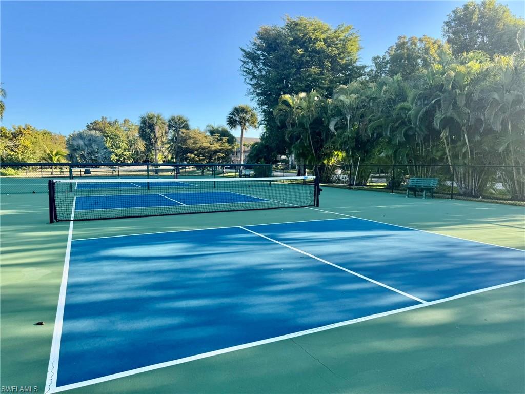 HARBOUR COTTAGES - Residential