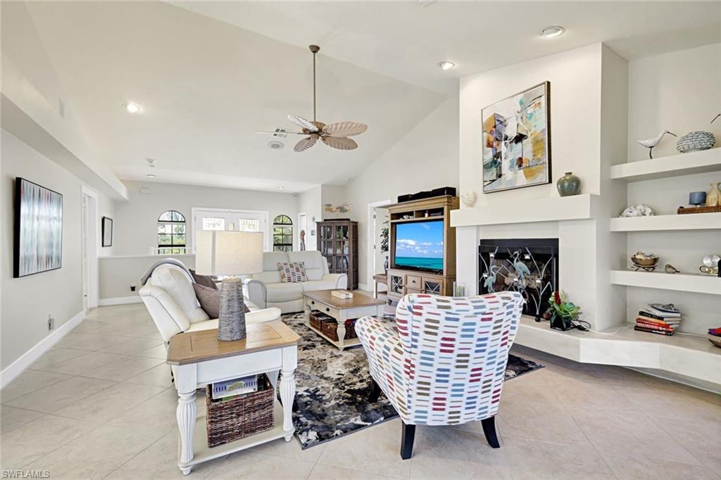 HARBOUR COTTAGES - Residential