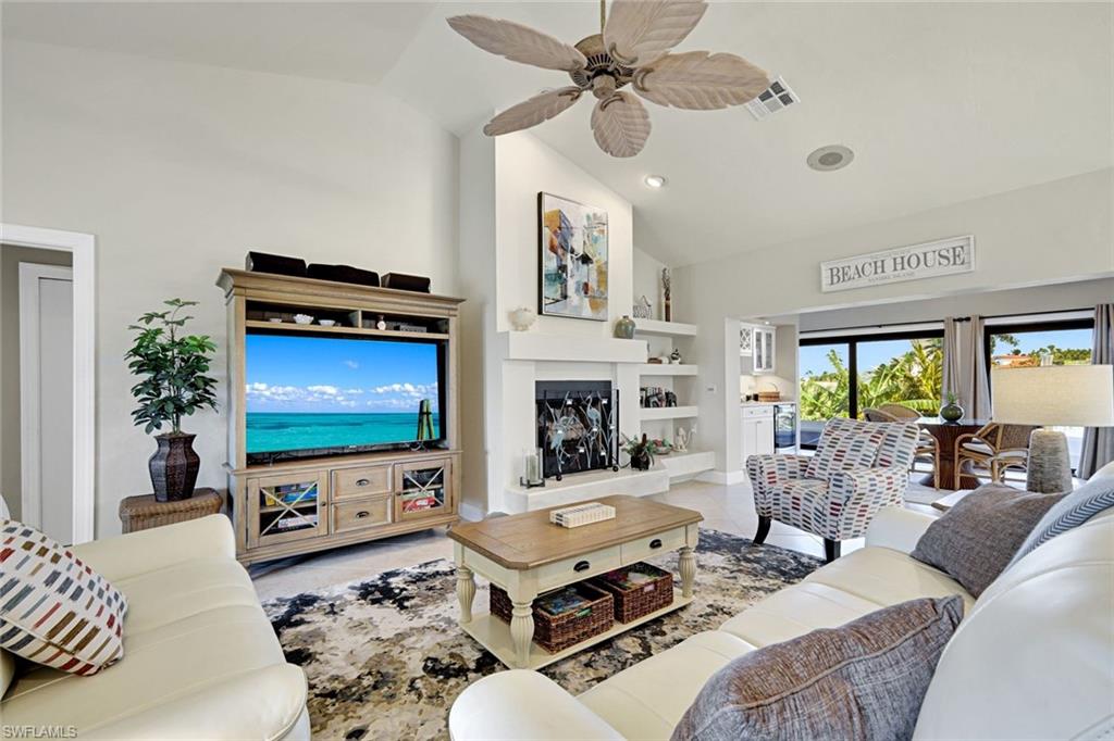 HARBOUR COTTAGES - Residential