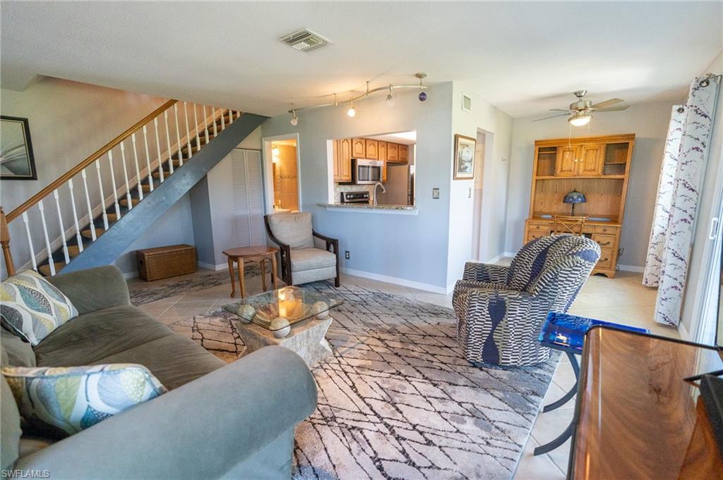 3271 Maple Leaf CIR 3