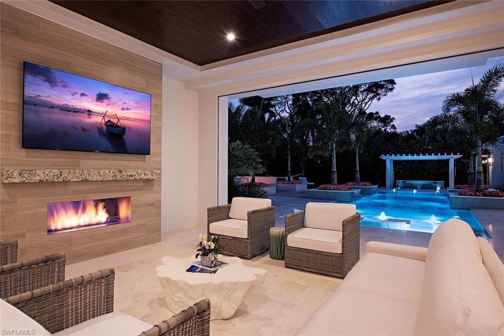 OLDE NAPLES - Residential