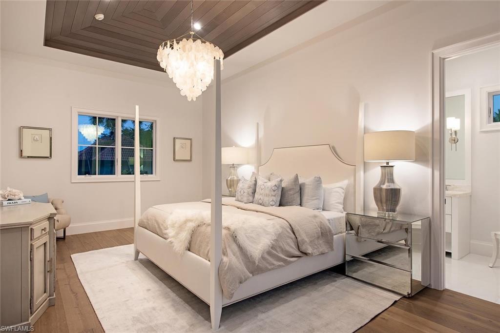 OLDE NAPLES - Residential