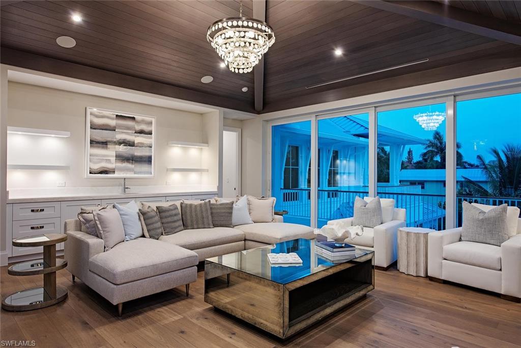 OLDE NAPLES - Residential