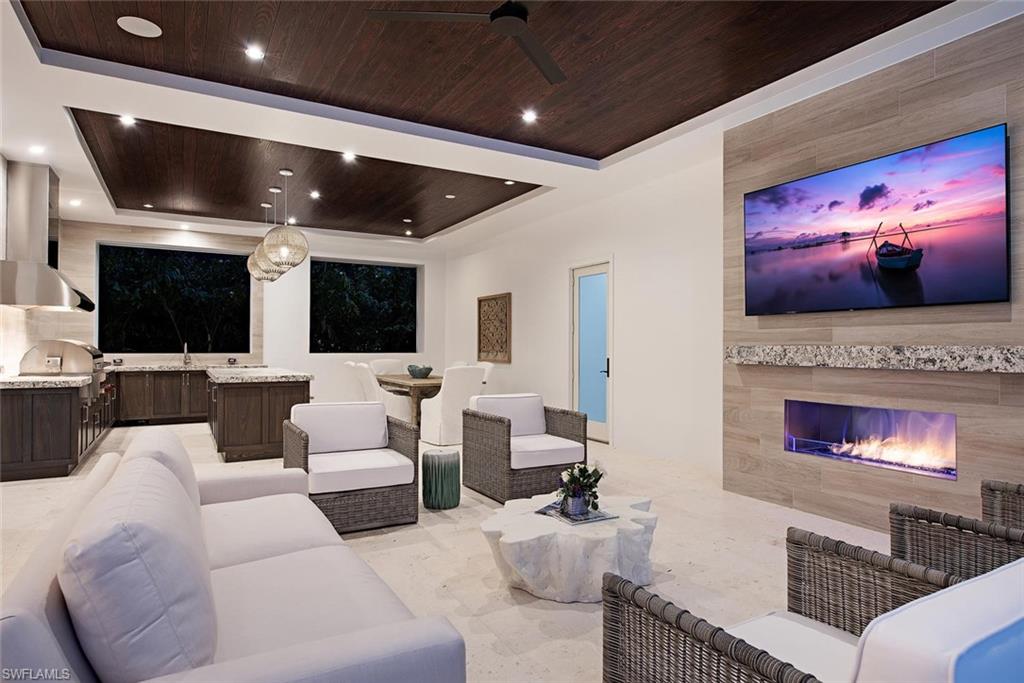 OLDE NAPLES - Residential