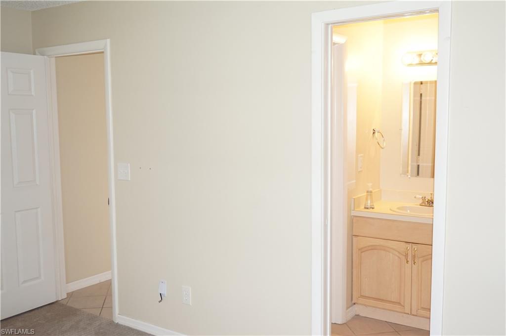 FOXMOOR LAKES - Residential