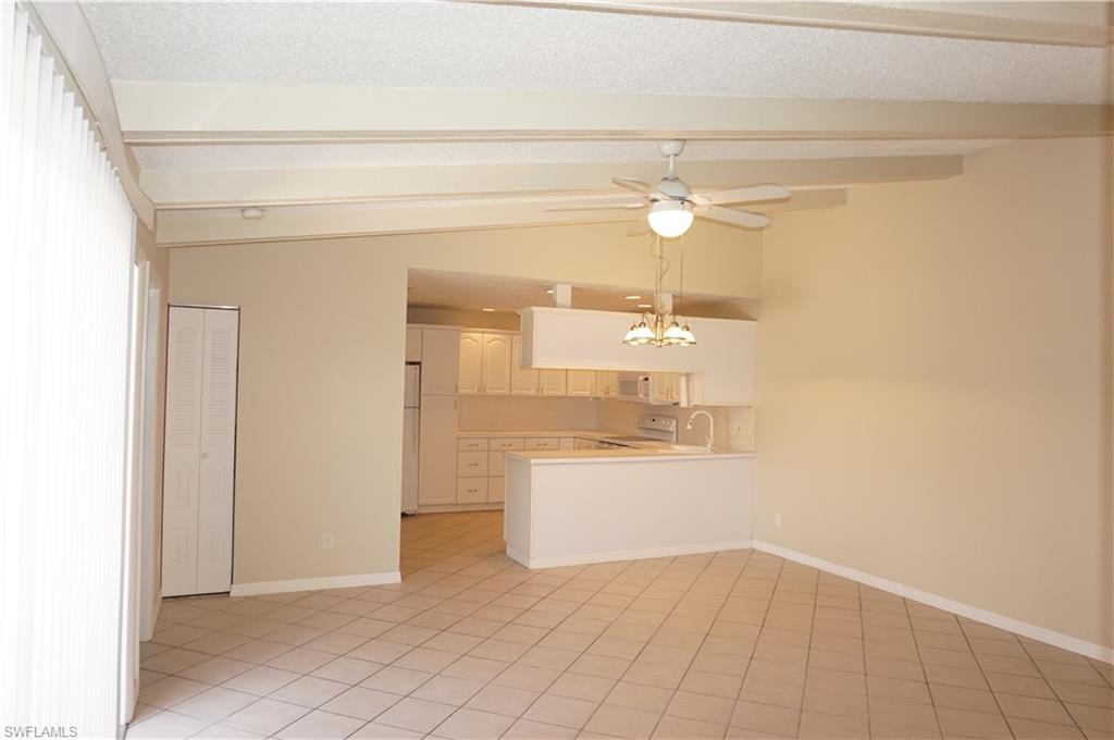 FOXMOOR LAKES - Residential