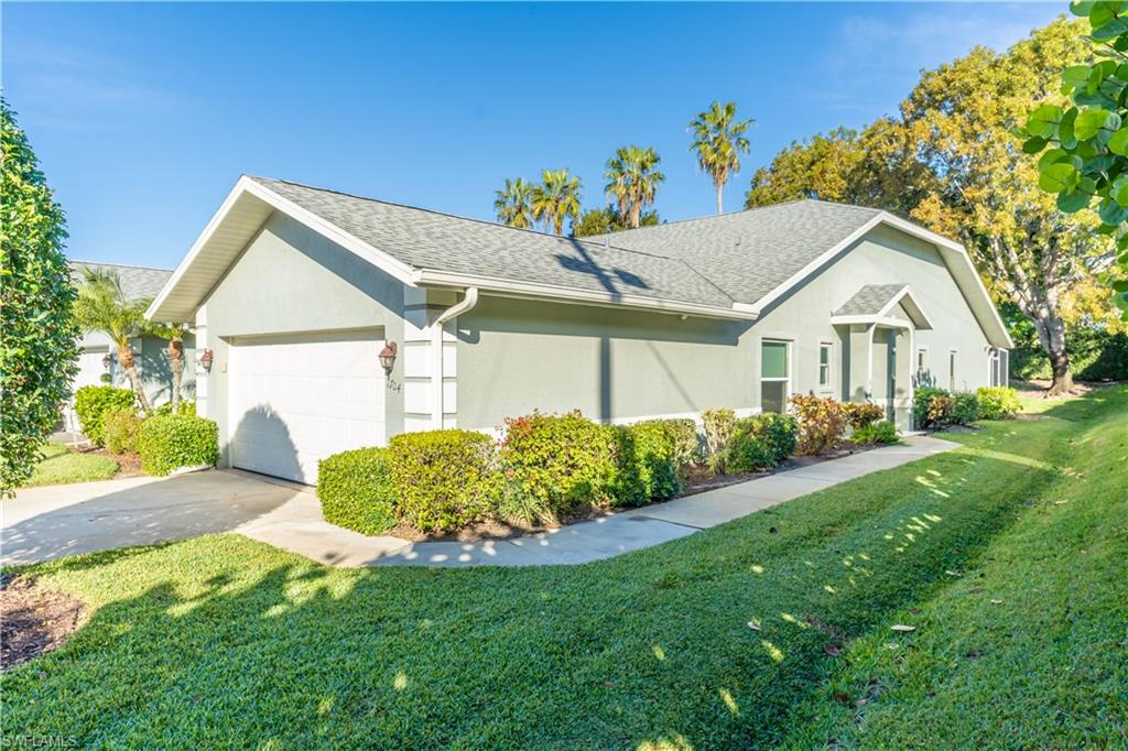 ROYAL VILLAS - Residential Lease