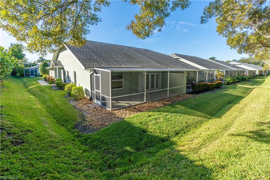 ROYAL VILLAS - Residential Lease