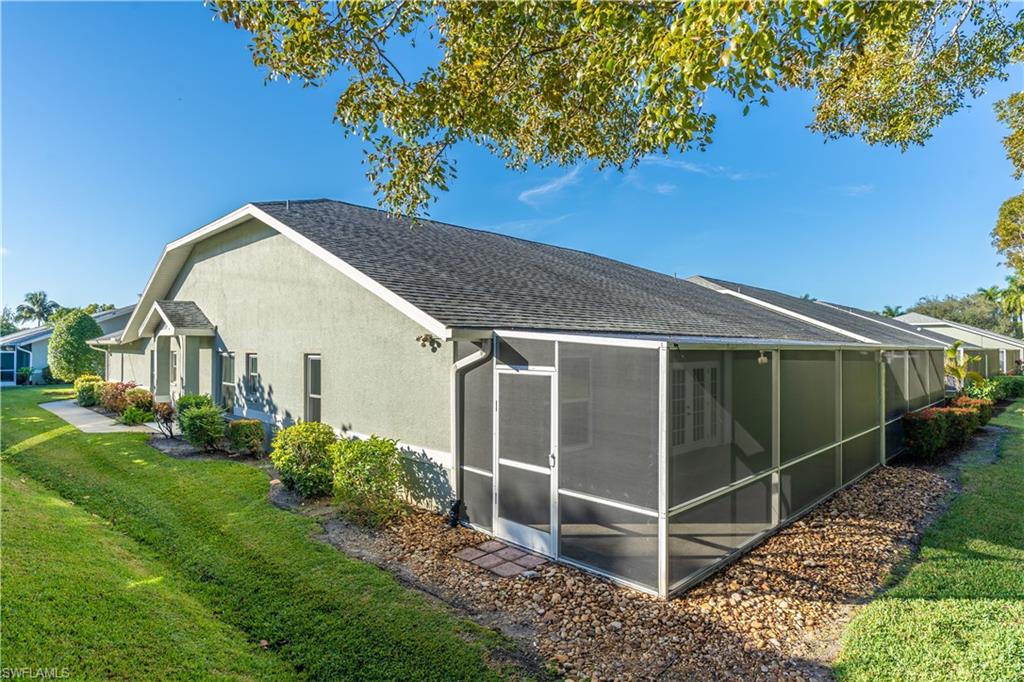 ROYAL VILLAS - Residential Lease