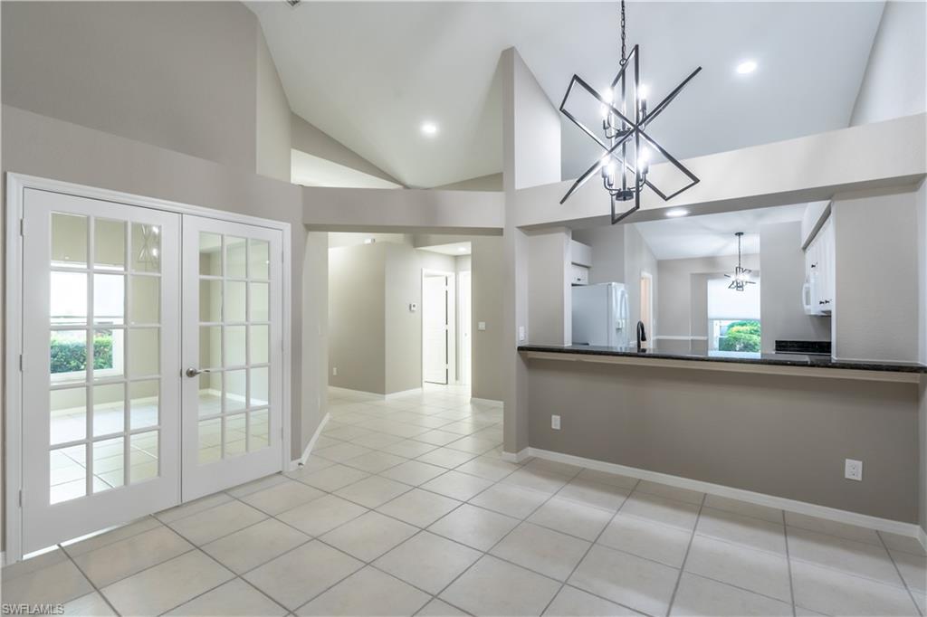 ROYAL VILLAS - Residential Lease