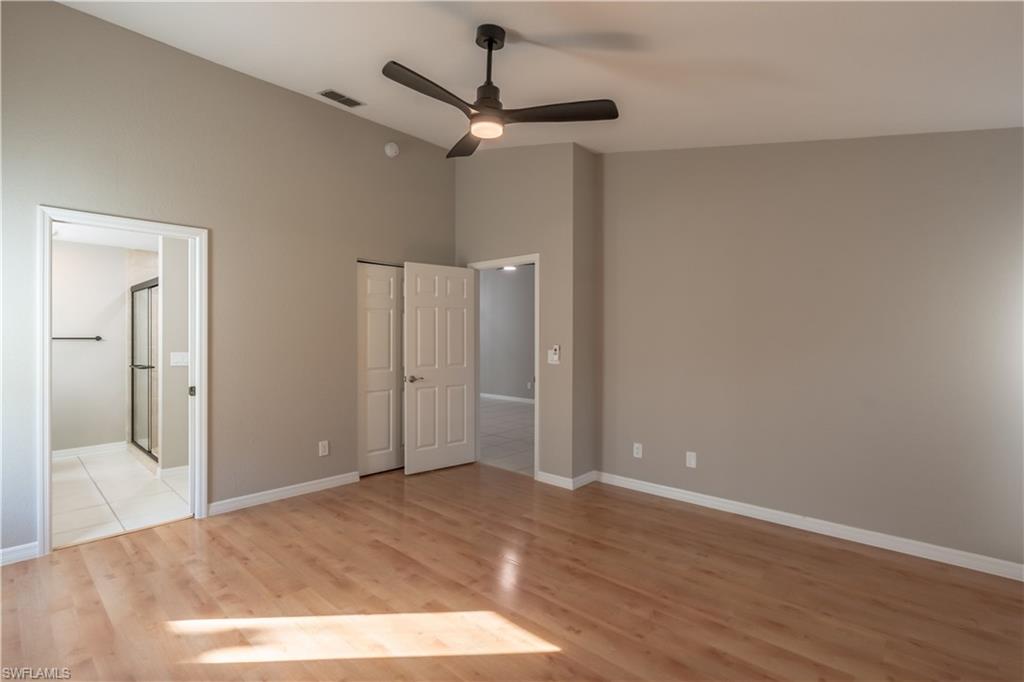 ROYAL VILLAS - Residential Lease