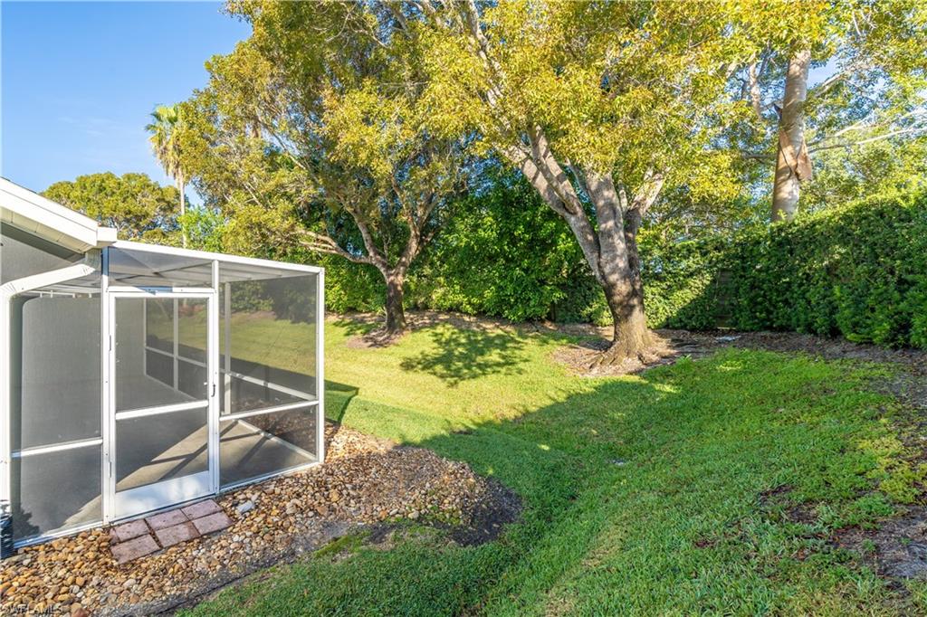 ROYAL VILLAS - Residential Lease