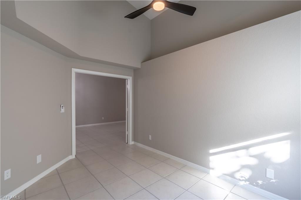 ROYAL VILLAS - Residential Lease