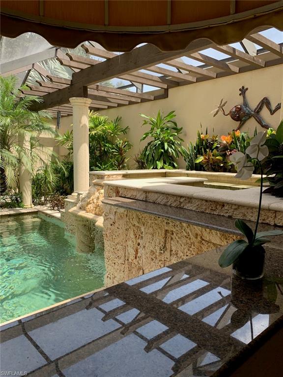 RIVER POINT - Residential