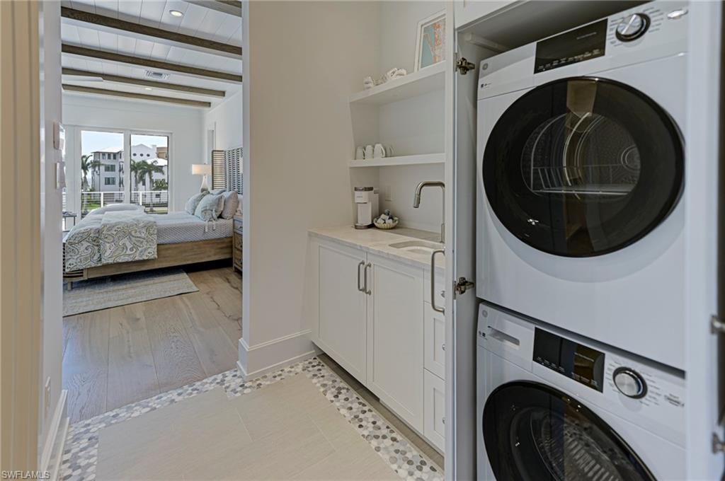 SOUTHPORT ON THE BAY - Residential