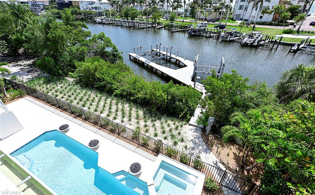 SOUTHPORT ON THE BAY - Residential