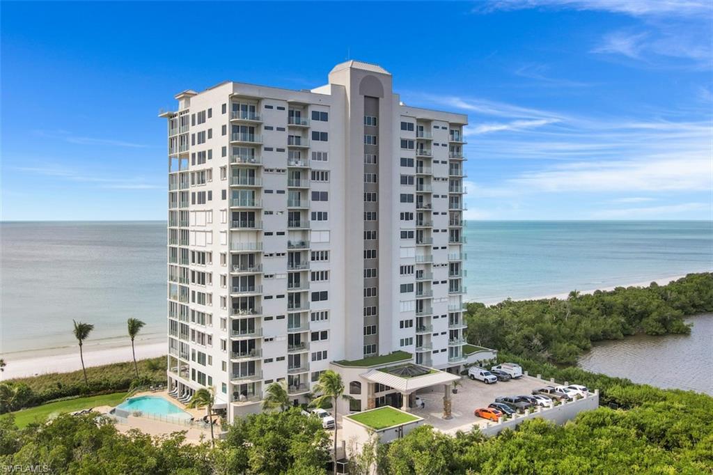 SEAPOINT AT NAPLES CAY - Residential