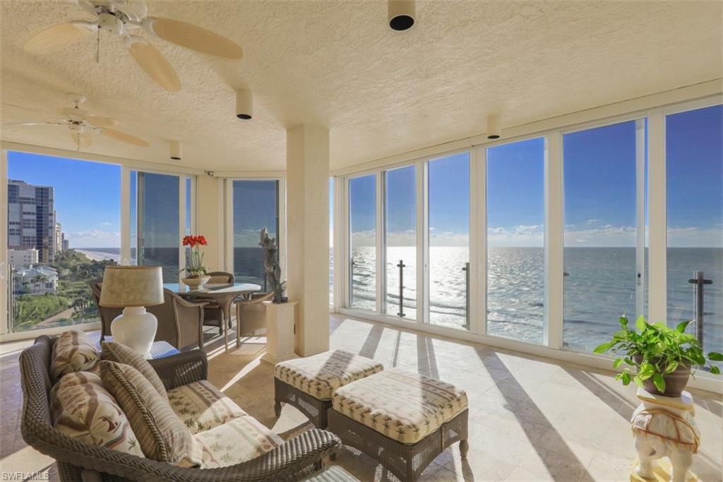 SEAPOINT AT NAPLES CAY - Residential