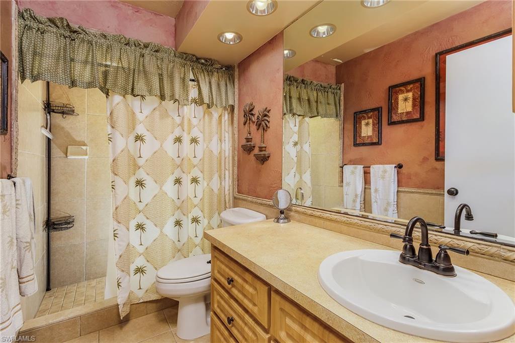 CAPTAINS HARBOR CONDO - Residential