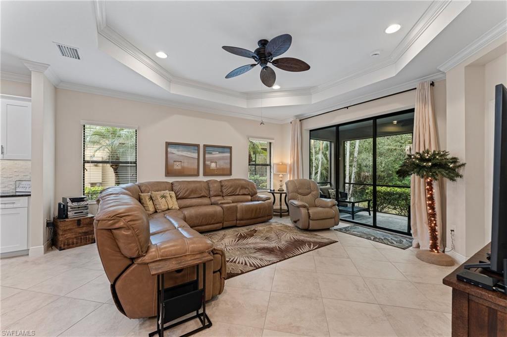 VILLA PALMERAS - Residential