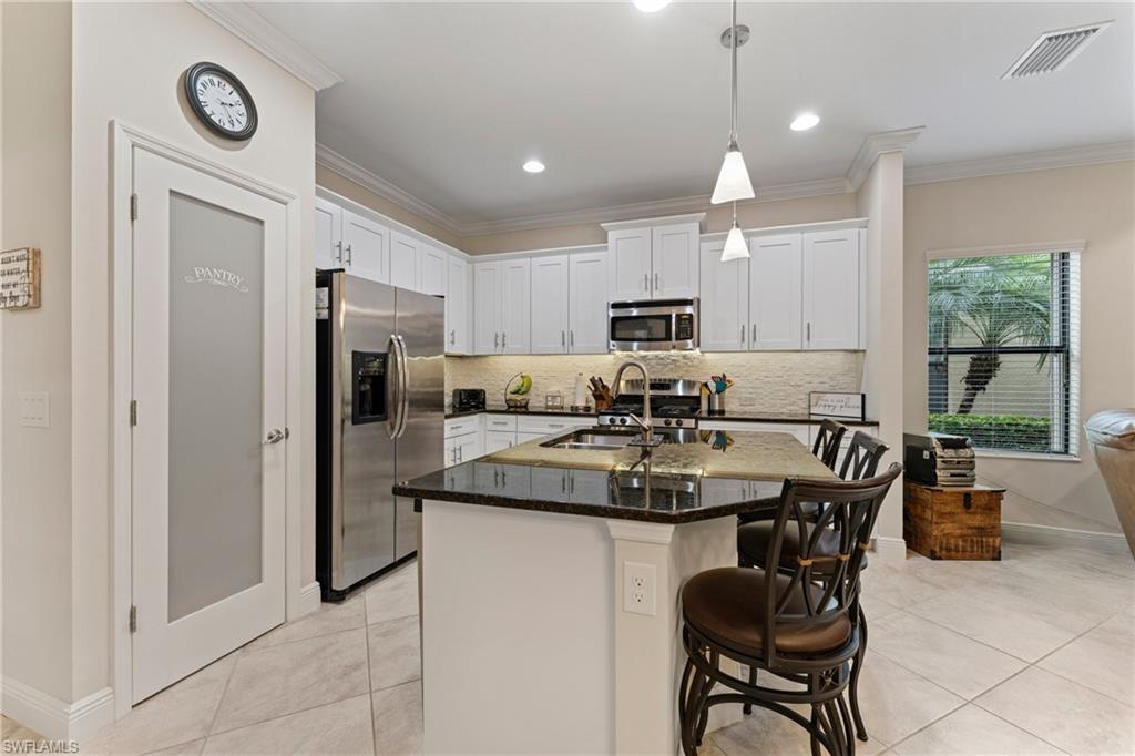 VILLA PALMERAS - Residential