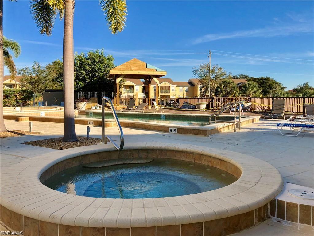 GRANADA LAKES - Residential