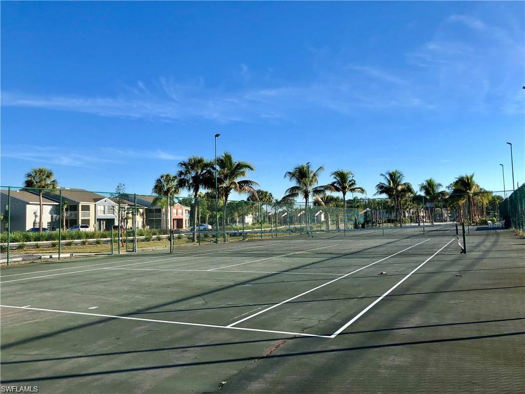 GRANADA LAKES - Residential