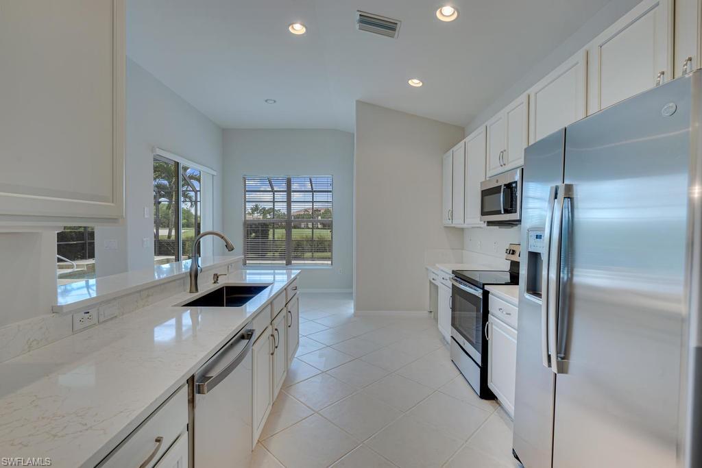 BRAMBLE POINTE - Residential