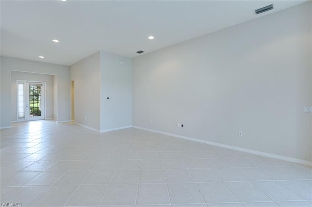 BRAMBLE POINTE - Residential