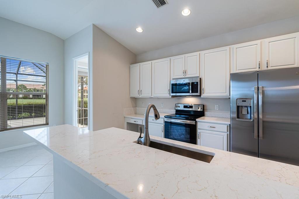 BRAMBLE POINTE - Residential