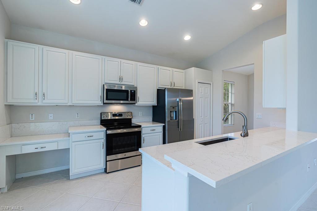 BRAMBLE POINTE - Residential