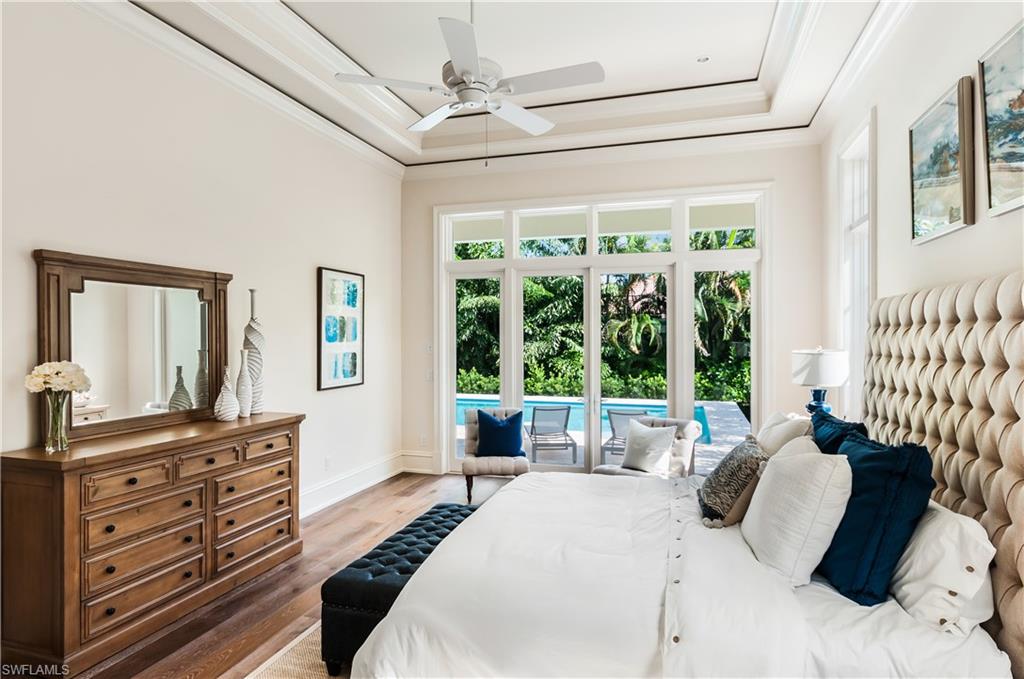 MOORINGS - Residential