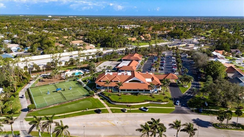 ROYAL WOOD - Residential