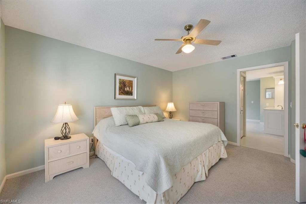 ROYAL WOOD - Residential