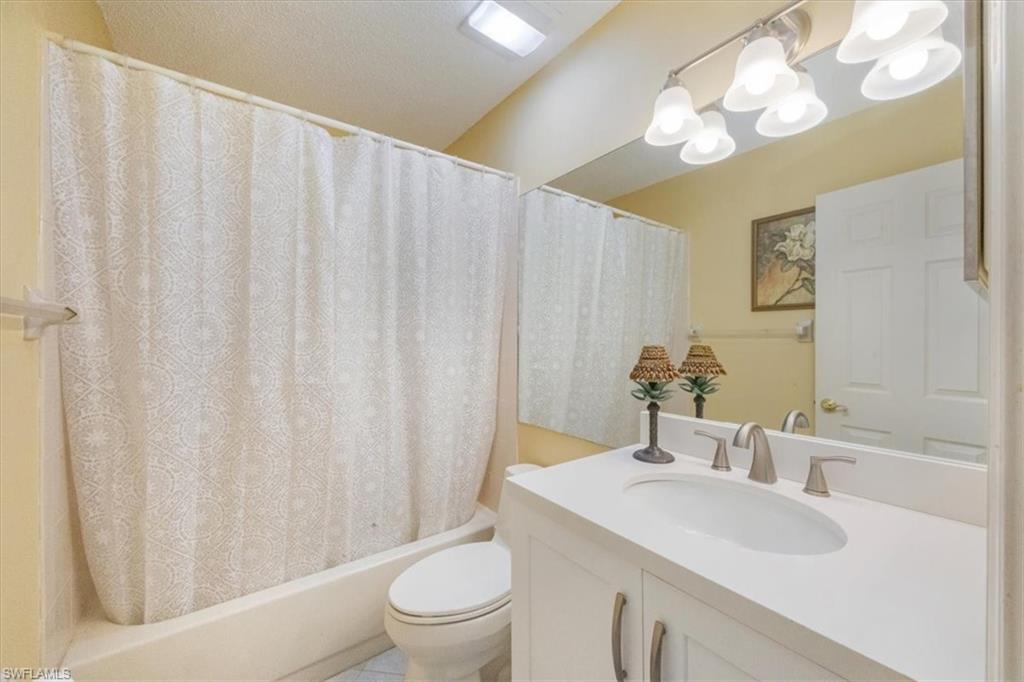 ROYAL WOOD - Residential