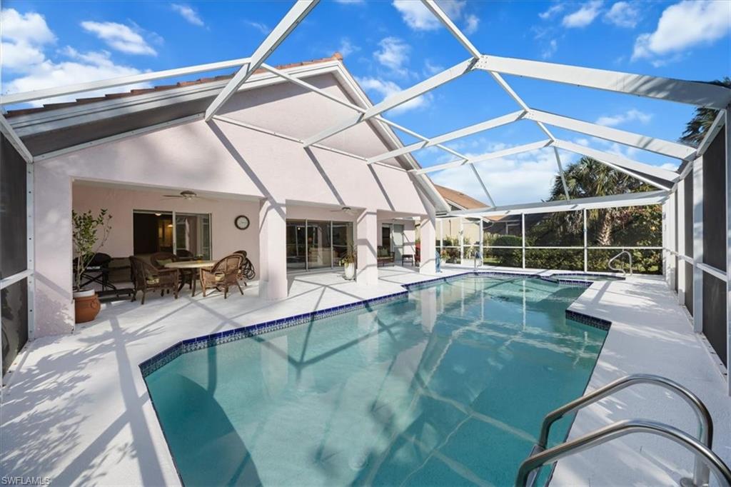 ROYAL WOOD - Residential